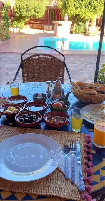 Bed and Breakfast La Kasbah Du Jardin Айт-Бен-Хадду Экстерьер фото