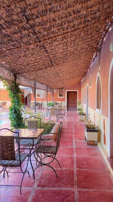 Bed and Breakfast La Kasbah Du Jardin Айт-Бен-Хадду Экстерьер фото